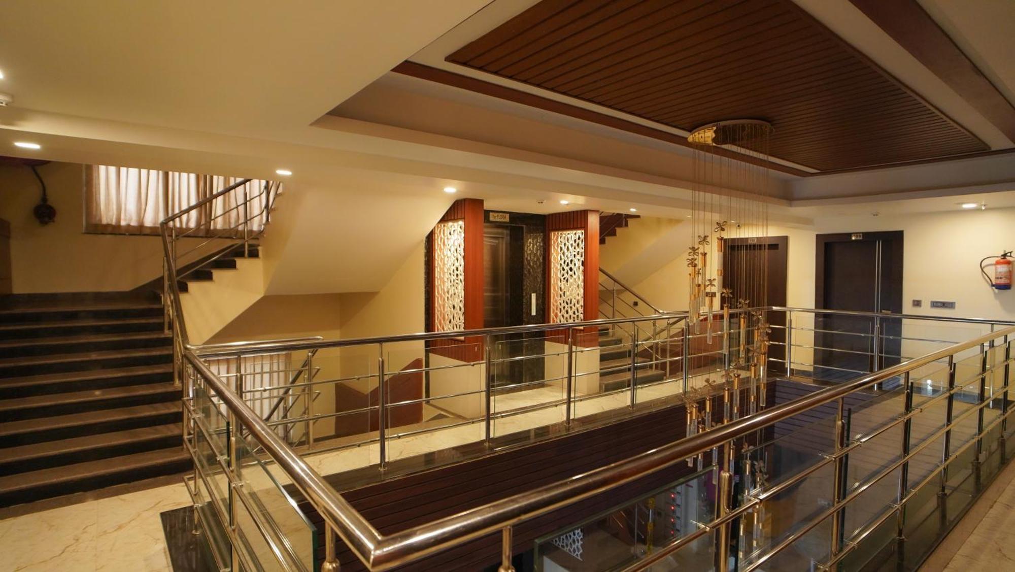 Hotel Mayuri !! Couple Friendly Family Hotel !! Дигха Екстериор снимка