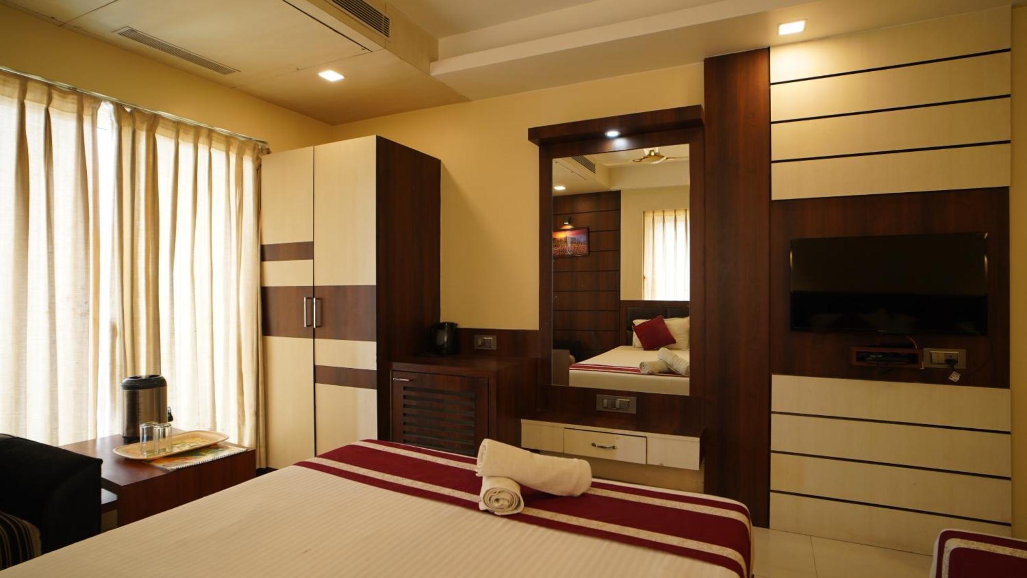 Hotel Mayuri !! Couple Friendly Family Hotel !! Дигха Екстериор снимка