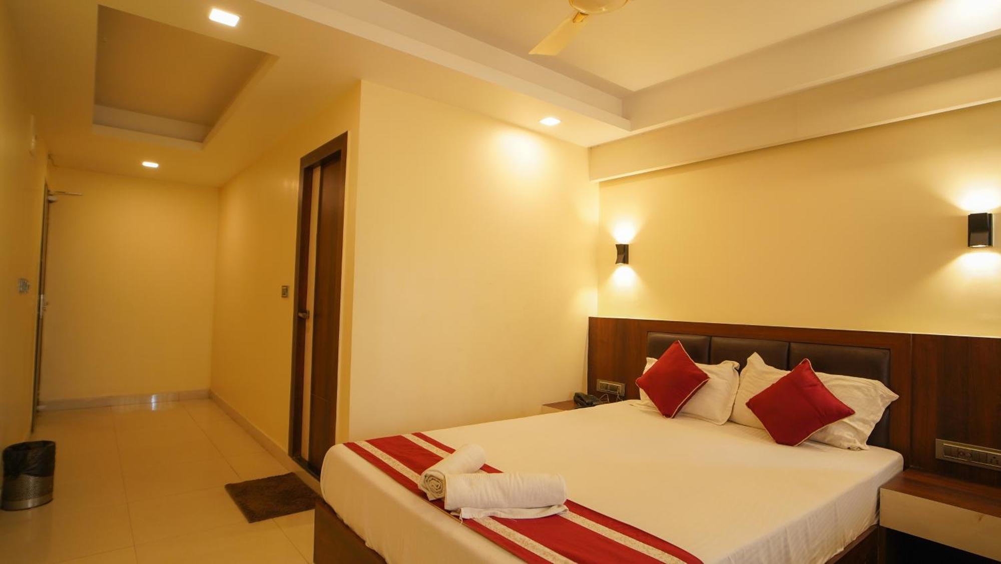 Hotel Mayuri !! Couple Friendly Family Hotel !! Дигха Екстериор снимка